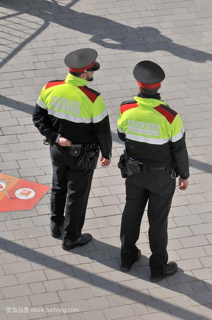 加泰罗尼亚的警察。位于西班牙巴塞罗那。