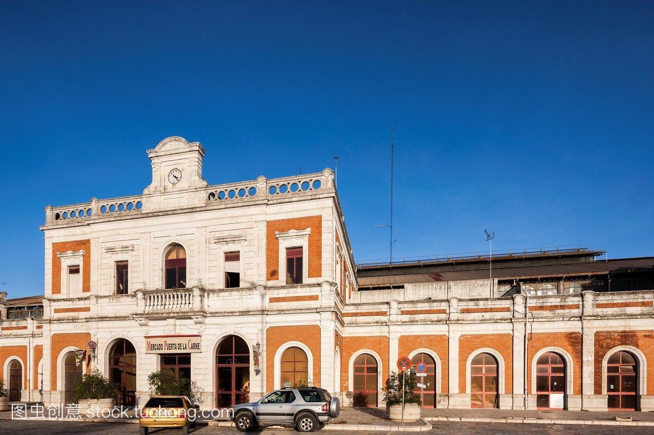 西班牙塞维利亚市的前圣贝尔纳多火车站或德卡