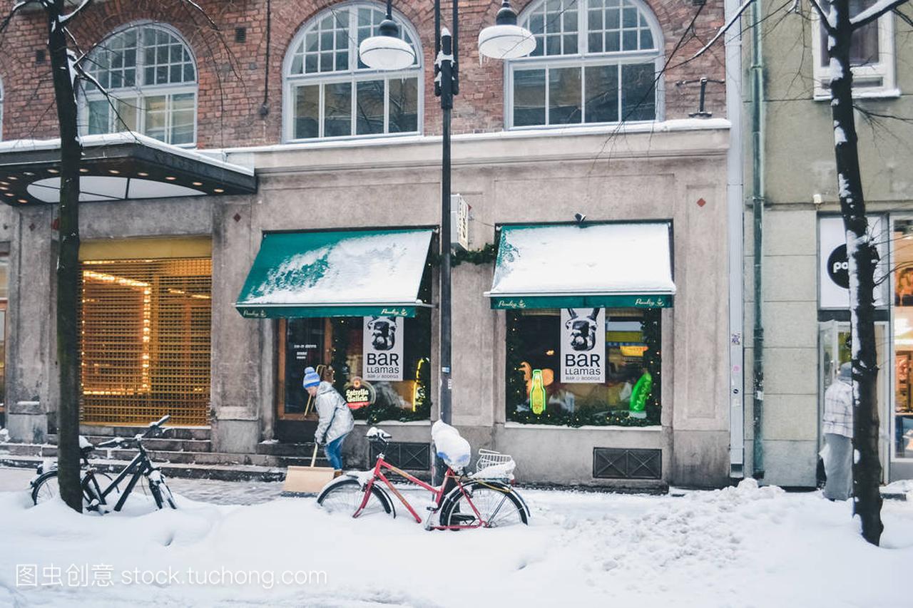 赫尔辛基,芬兰-大约 2016 年 12 月︰ 下雪的天