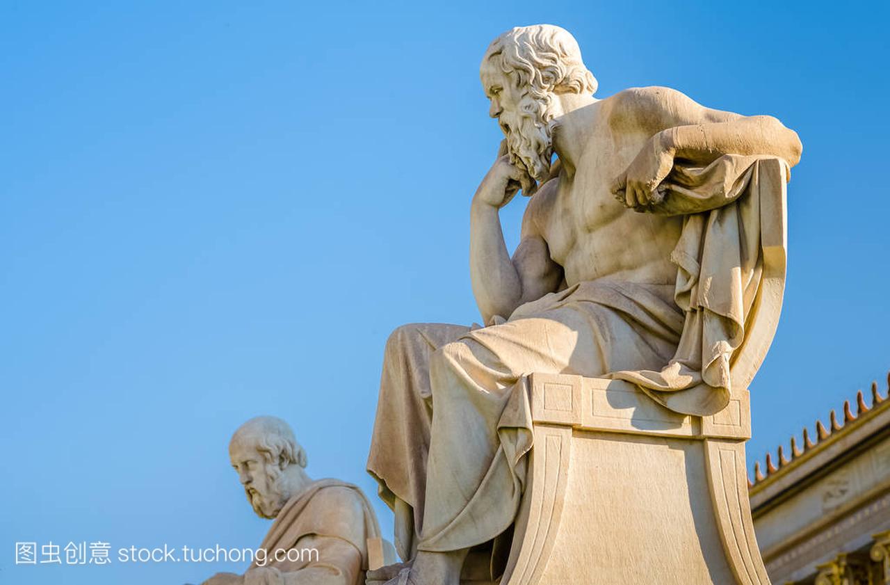 伟大的古希腊学者苏格拉底和柏拉图的大理石雕
