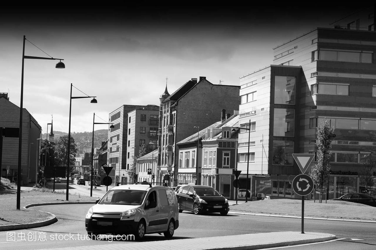 挪威黑色和白色的城市街道背景