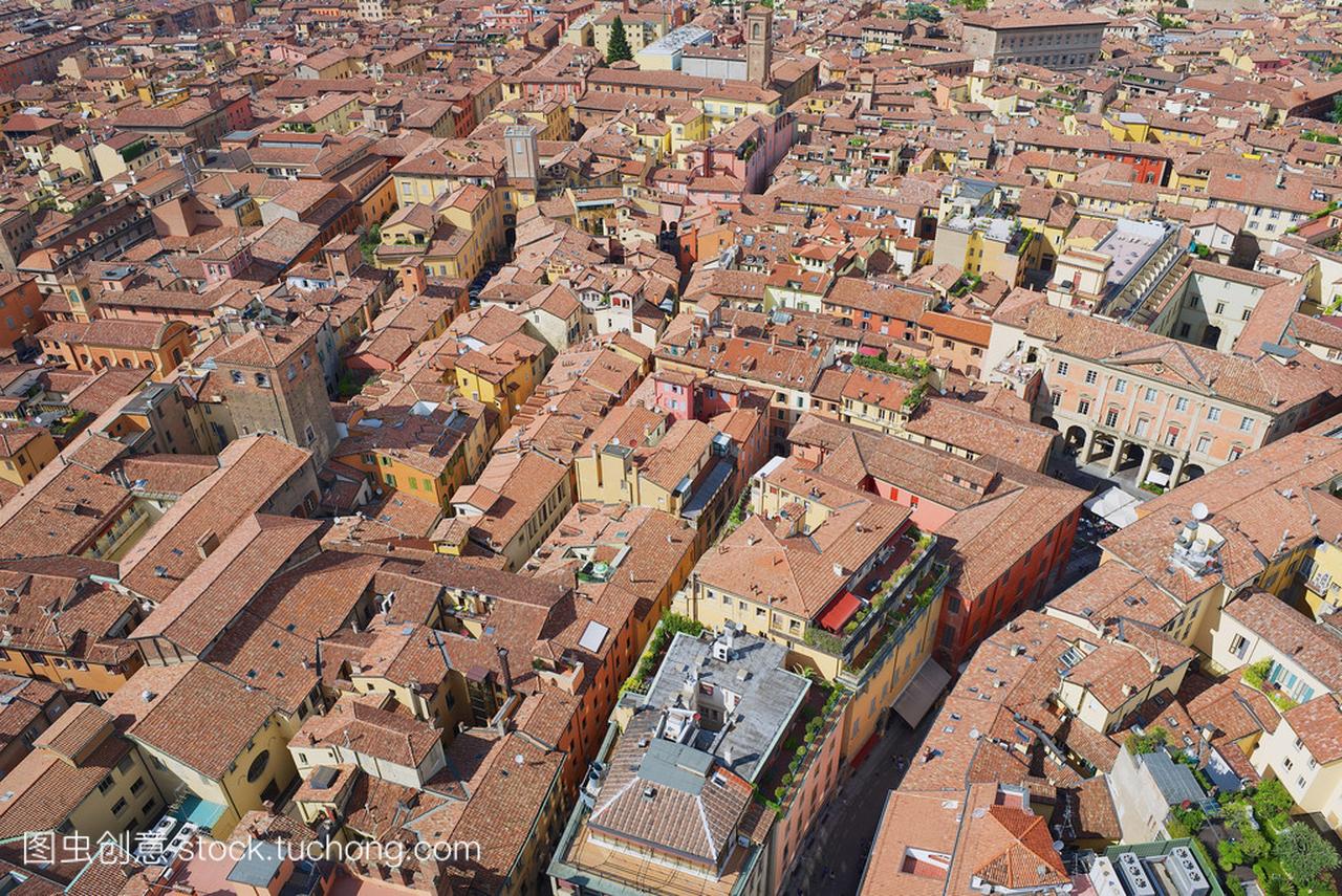 意大利博洛尼亚市的历史中心鸟瞰图