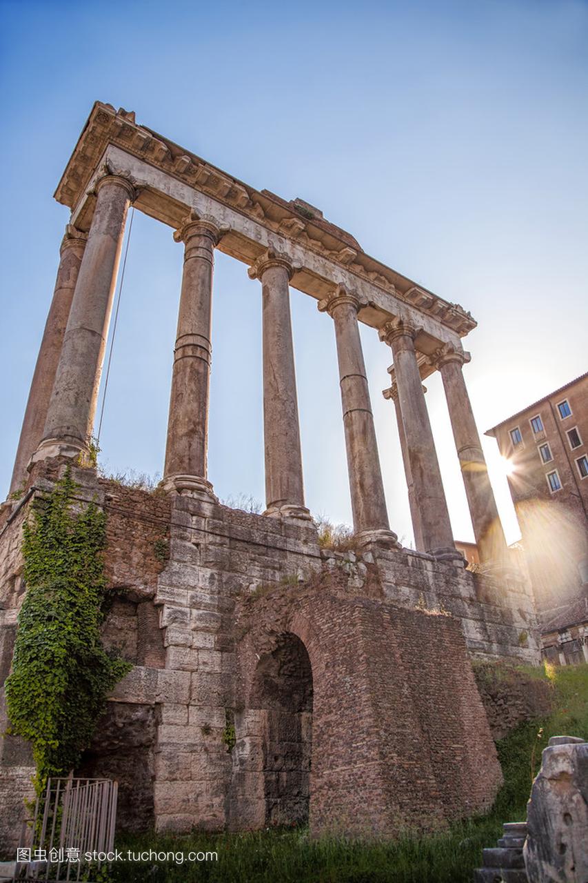 在罗马,意大利首都城市的著名的罗马废墟