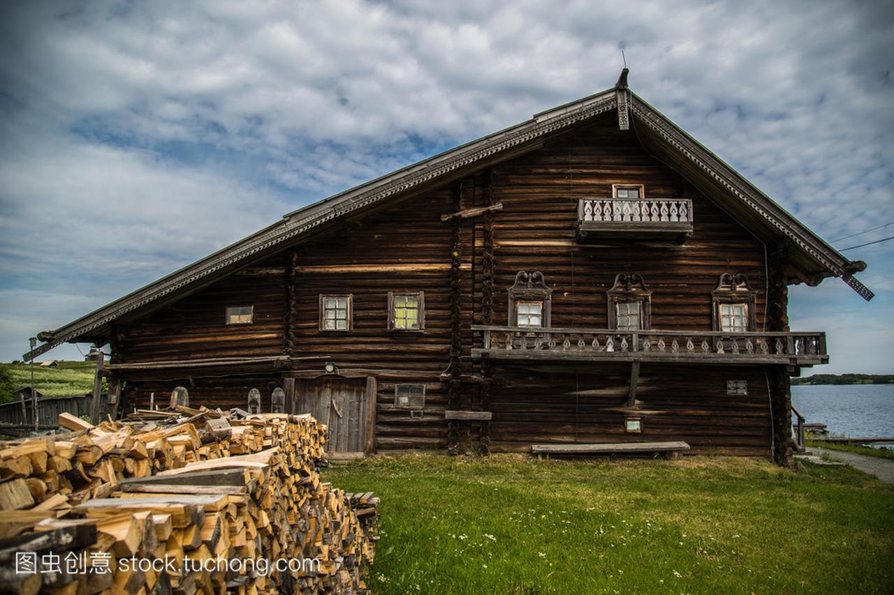 木结构建筑的北欧国家。俄罗斯木制房屋、 教
