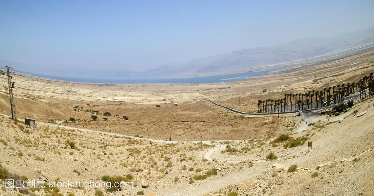 以色列沙漠和死海广角镜头全景
