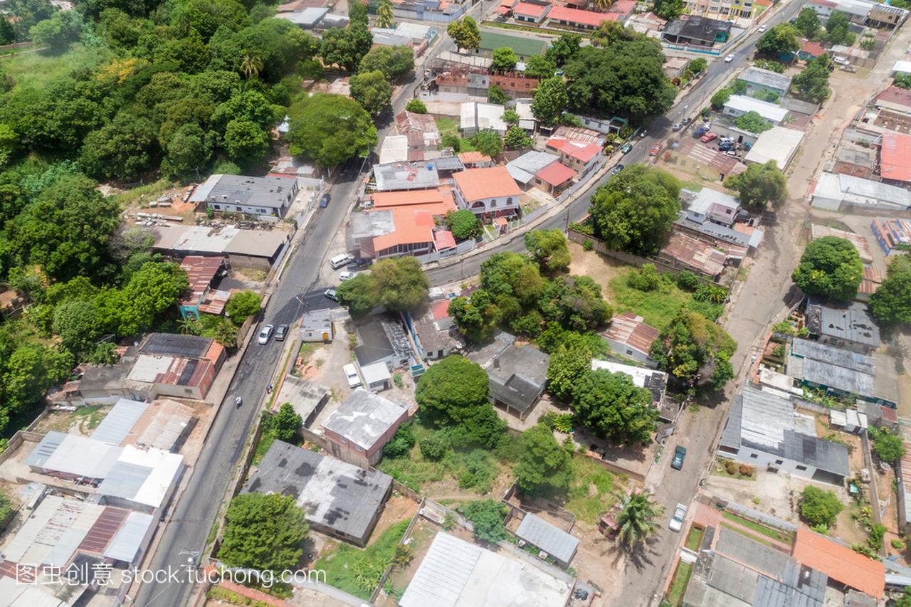 玻利瓦尔城郊区的鸟瞰图