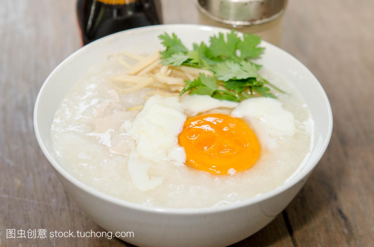 传统食品中式溏心蛋 congee