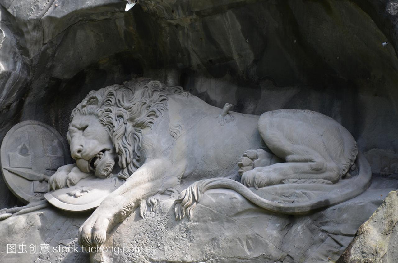 狮子纪念碑或在卢塞恩瑞士卢塞恩狮子
