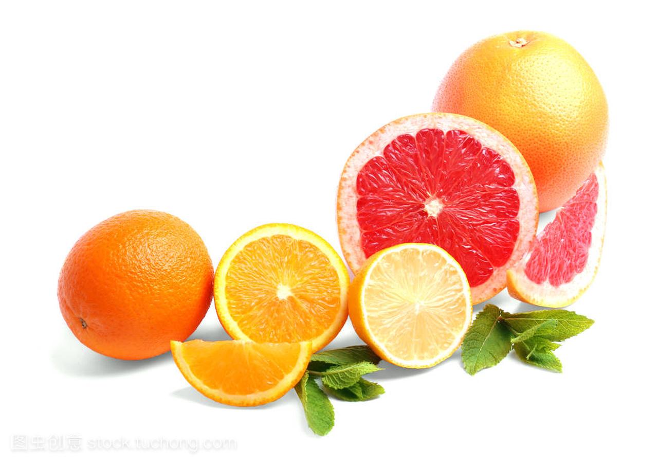 美味的柑橘类水果。多彩色的柠檬、 葡萄柚和
