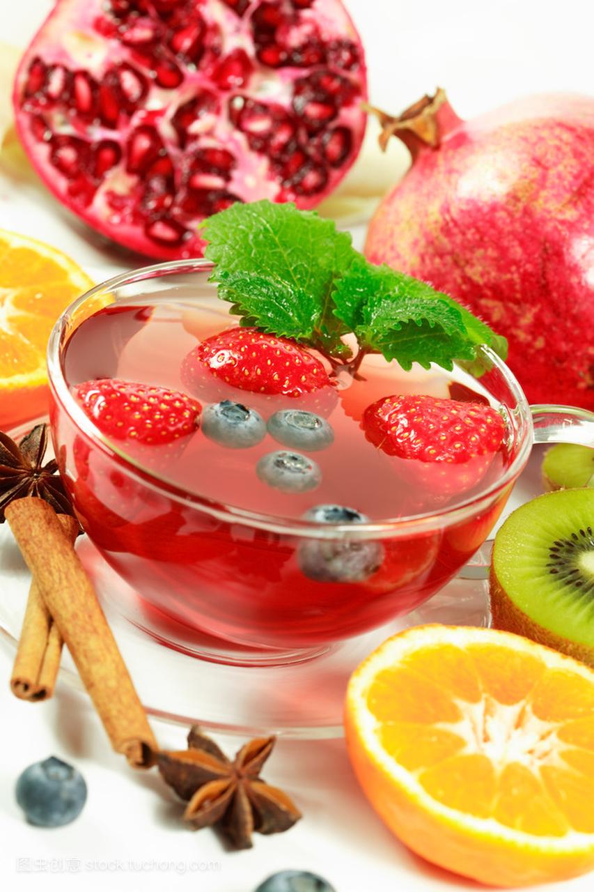 用新鲜水果冬季水果茶