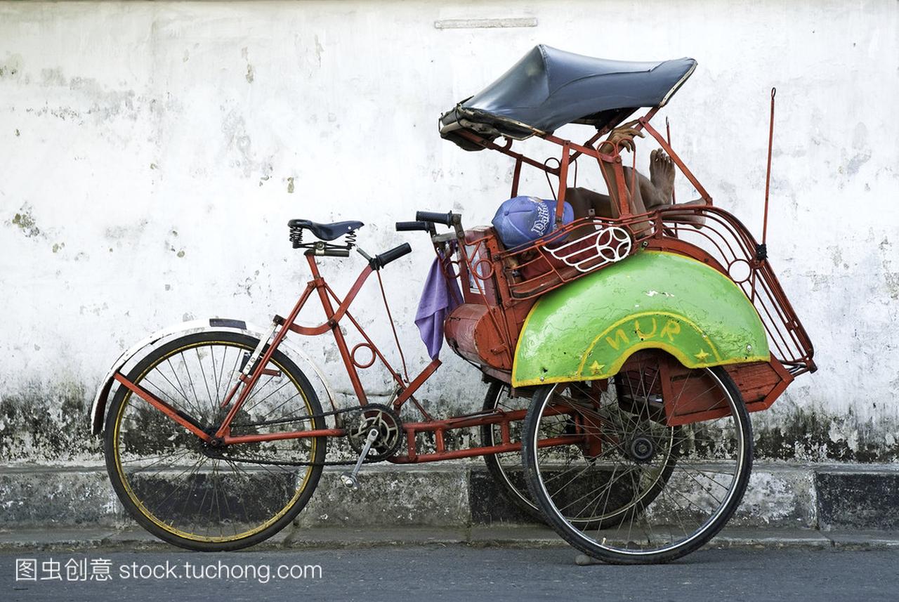 在印度尼西亚日惹 becak 环出租车