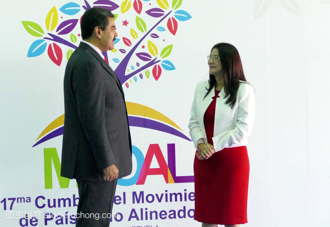 委内瑞拉总统尼古拉斯 · 马杜罗和第一夫人纤