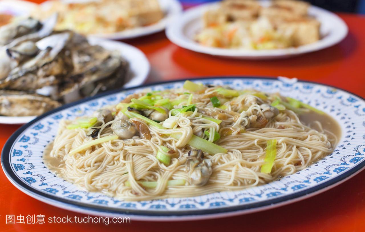 中国和台湾传统名菜-牡蛎细面条