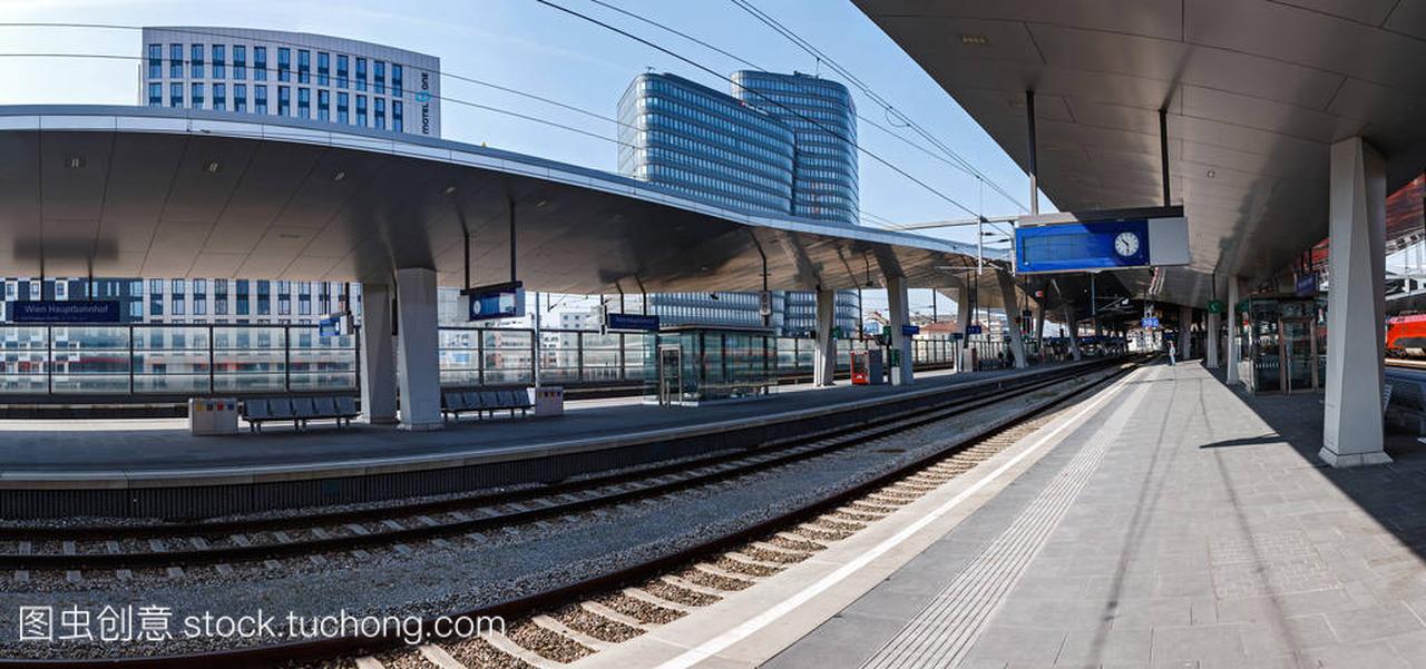 2017 年 3 月 25 日,维也纳,奥地利︰ 火车站在市