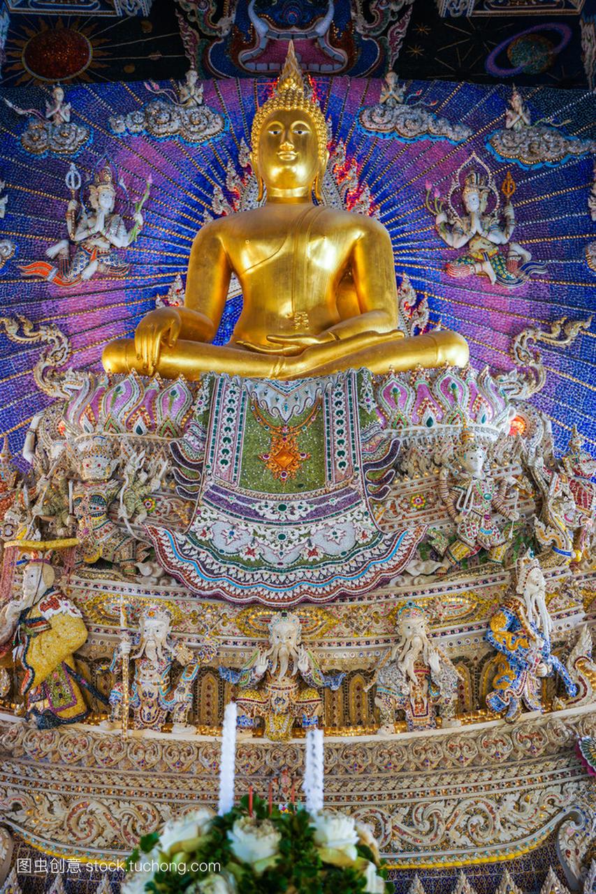 中国和泰国的女神的雕像佛像