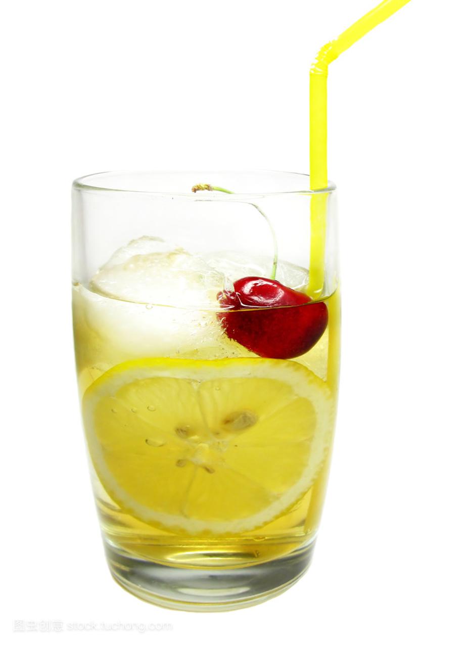 酒精约翰 · 柯林斯甜酒鸡尾酒与柠檬樱桃