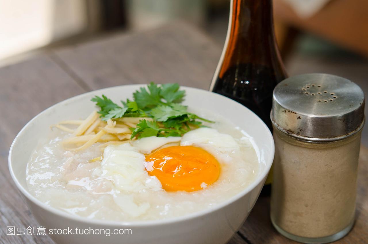 传统食品中式溏心蛋 congee