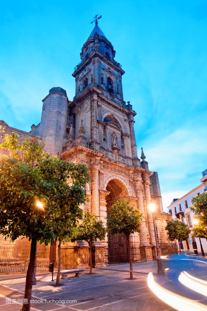 教会的 San Miguel 的日落美景。西班牙赫雷斯