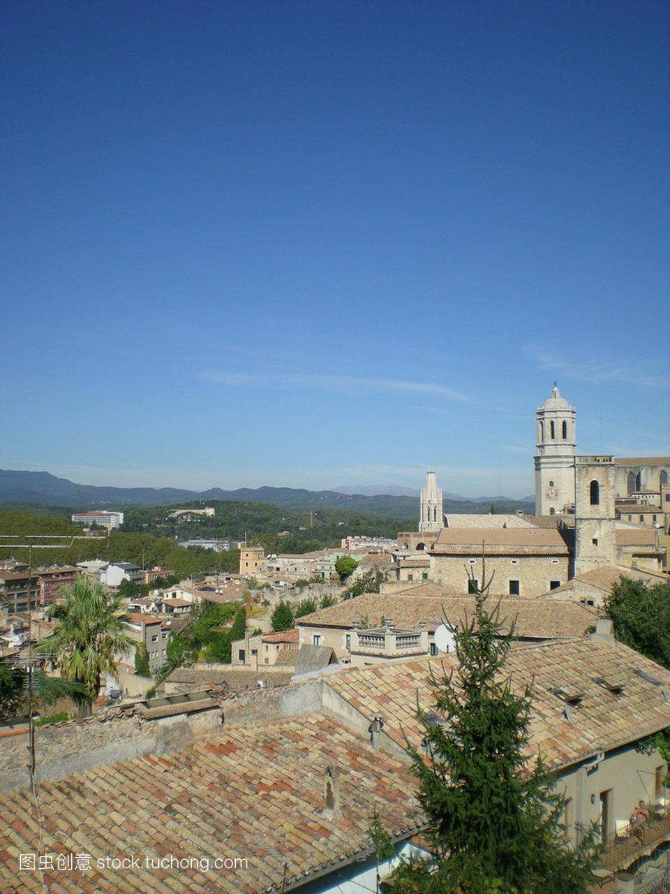 赫罗纳,西班牙大教堂钟塔的视图