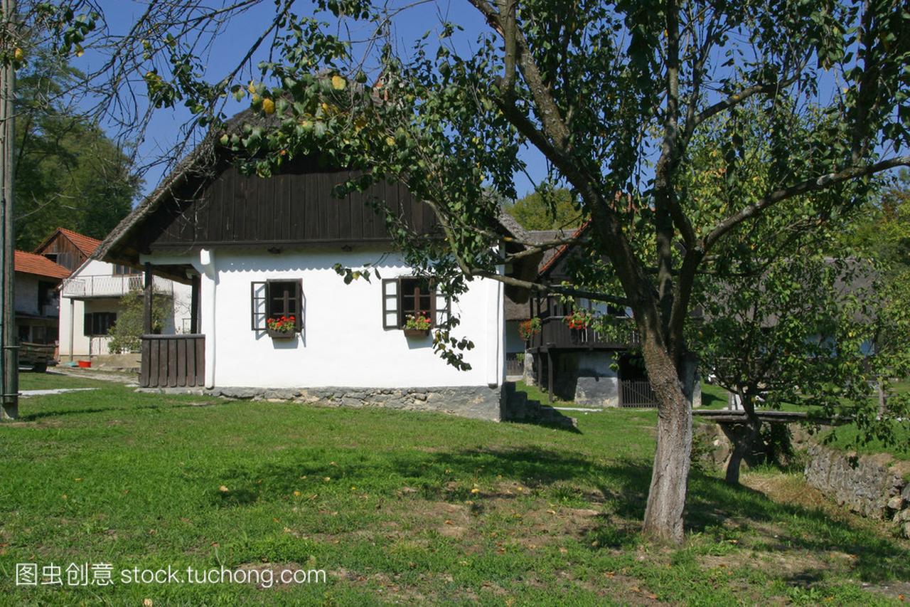 在中欧-克罗地亚古老的国家房子