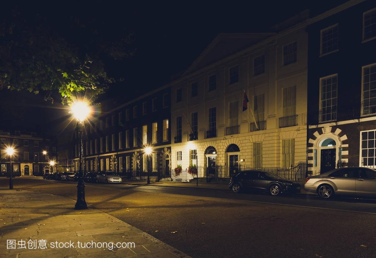 Consulate of Angola by night C