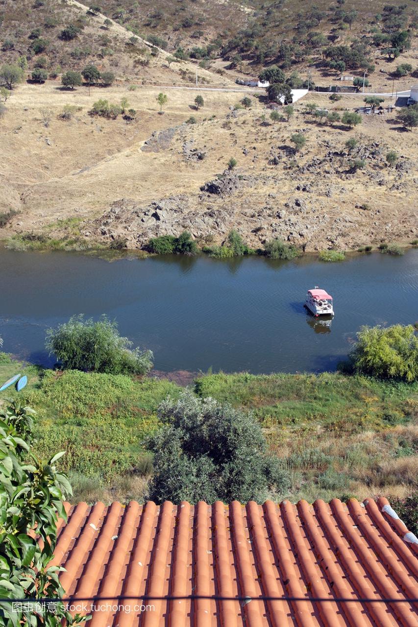 迪亚纳河,梅尔图拉葡萄牙
