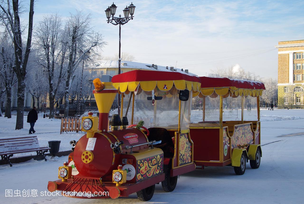 在冬季的一天\/大诺夫哥罗德,俄罗斯旅游列车