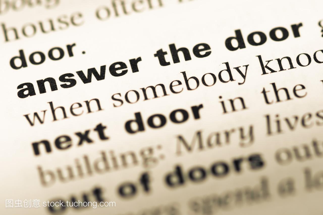 把门关上的旧英语词典页与词答案