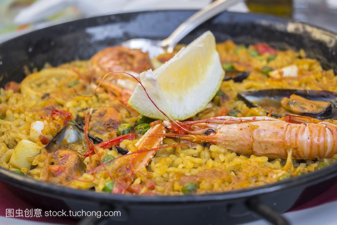 西班牙海鲜饭传统的西班牙美食