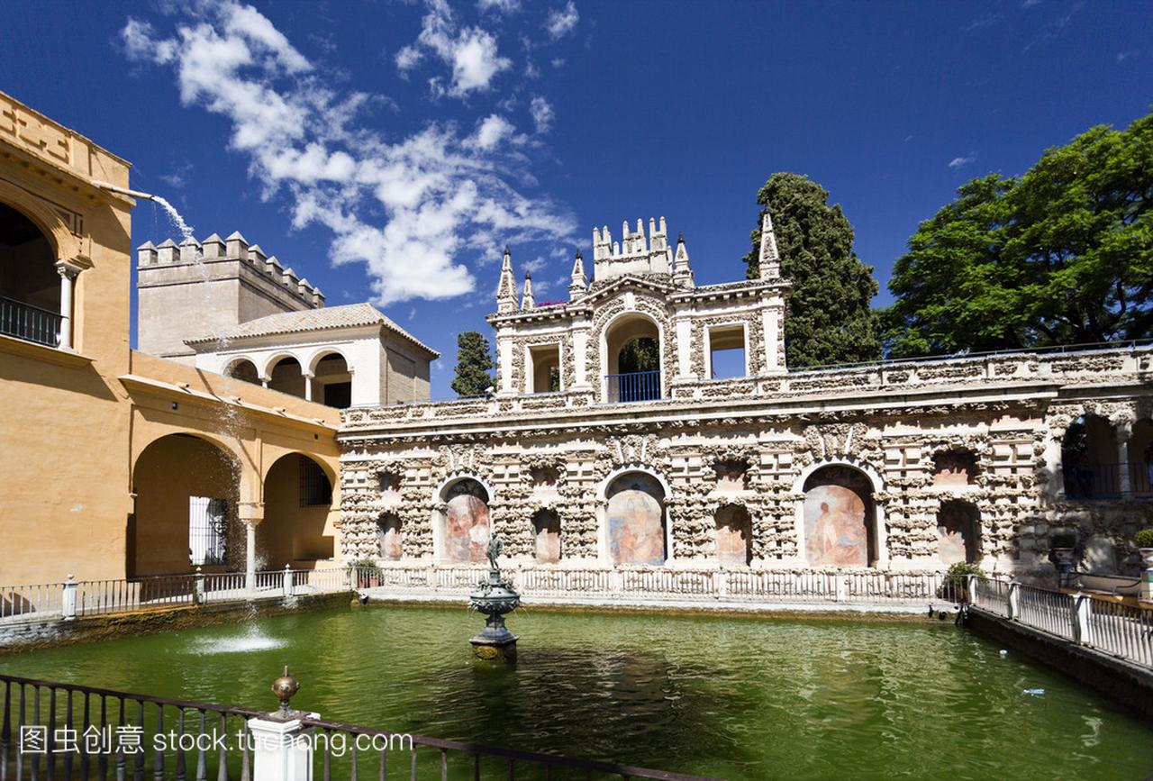 塞维利亚城堡花园