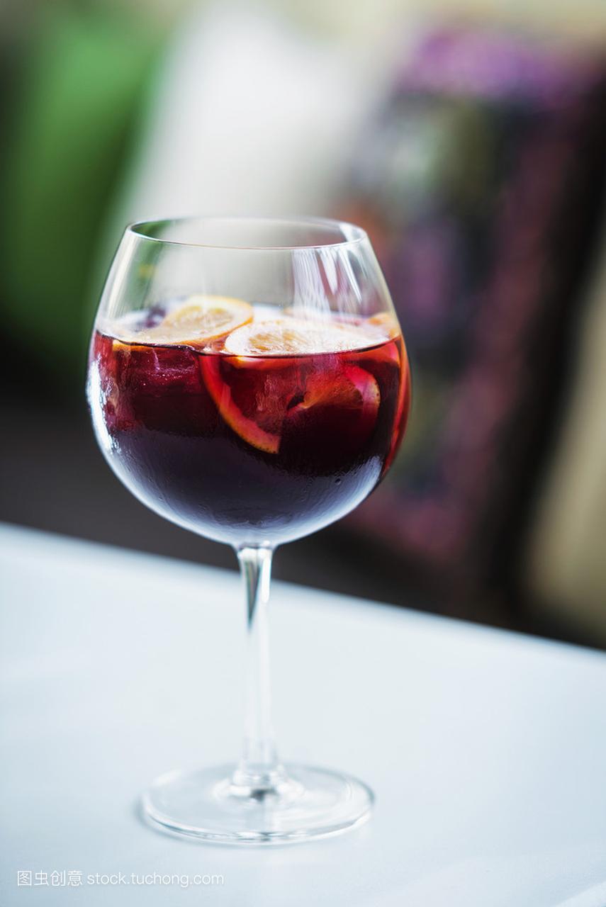 红酒西班牙著名传统桑格利亚汽酒美食鸡尾酒饮