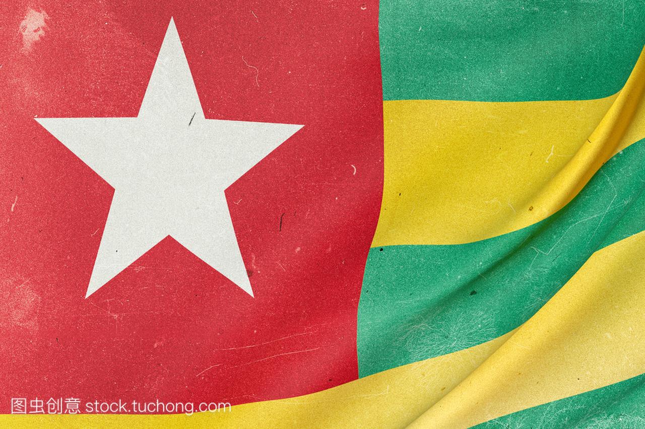 多哥共和国国旗飘扬
