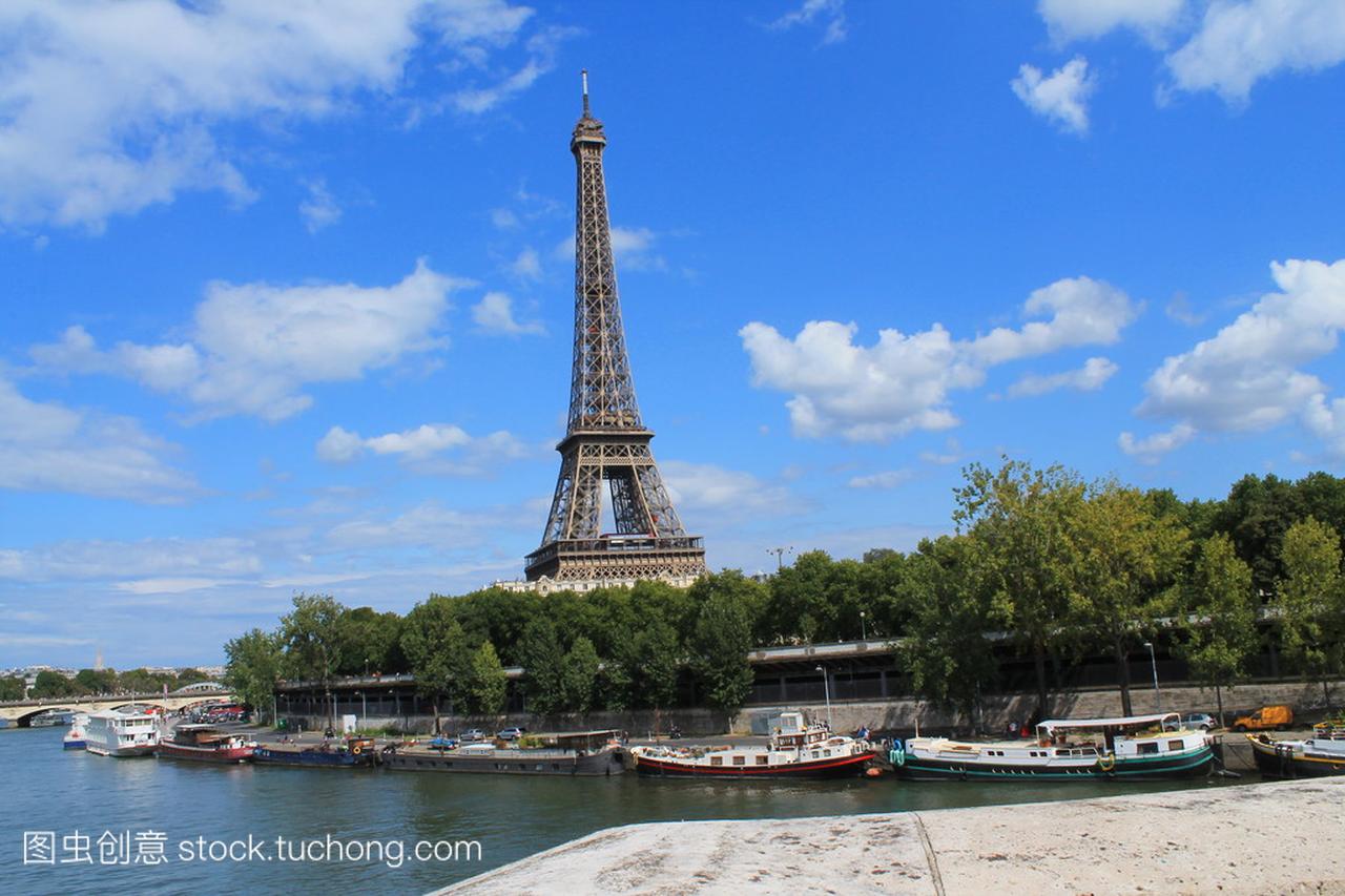 埃菲尔铁塔在巴黎,资本和法国人口最多城市