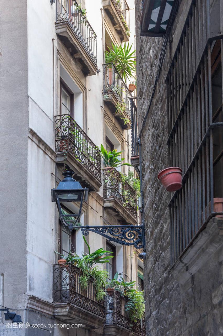 狭窄的街道,在巴塞罗那哥特区