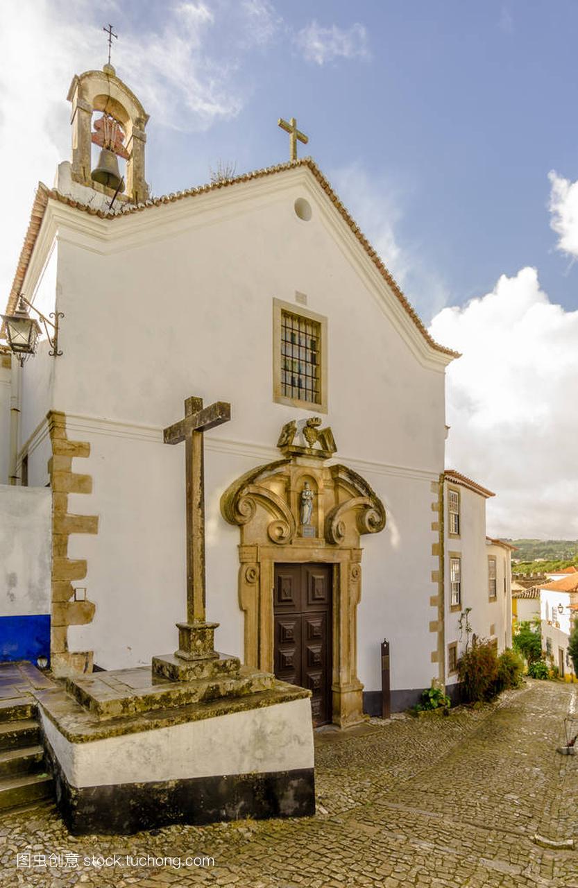 圣灵教堂在葡萄牙小镇奥比都斯