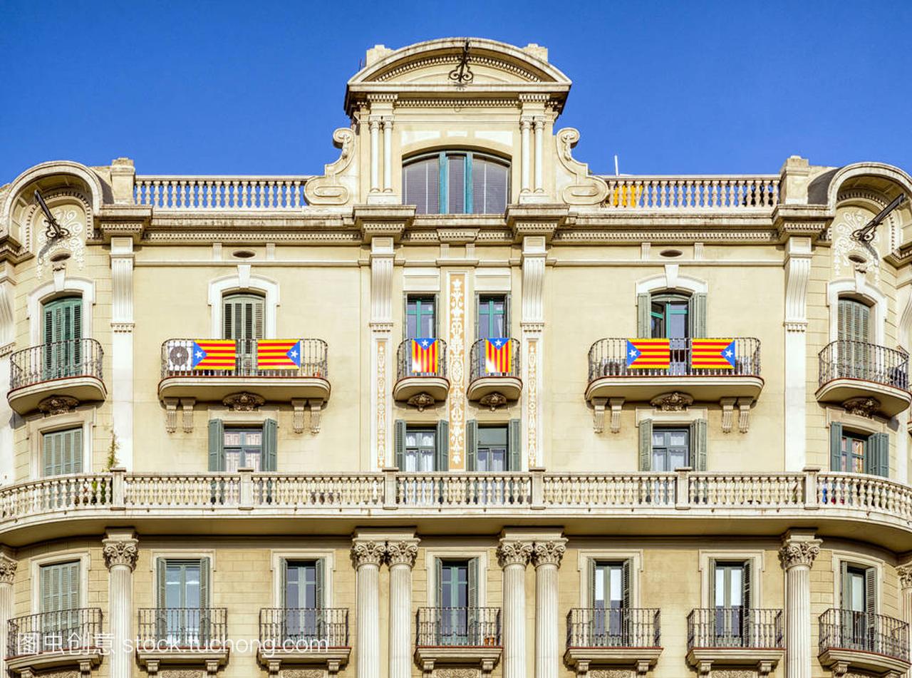 加泰罗尼亚旗帜上的建筑,巴塞罗那 balcanies