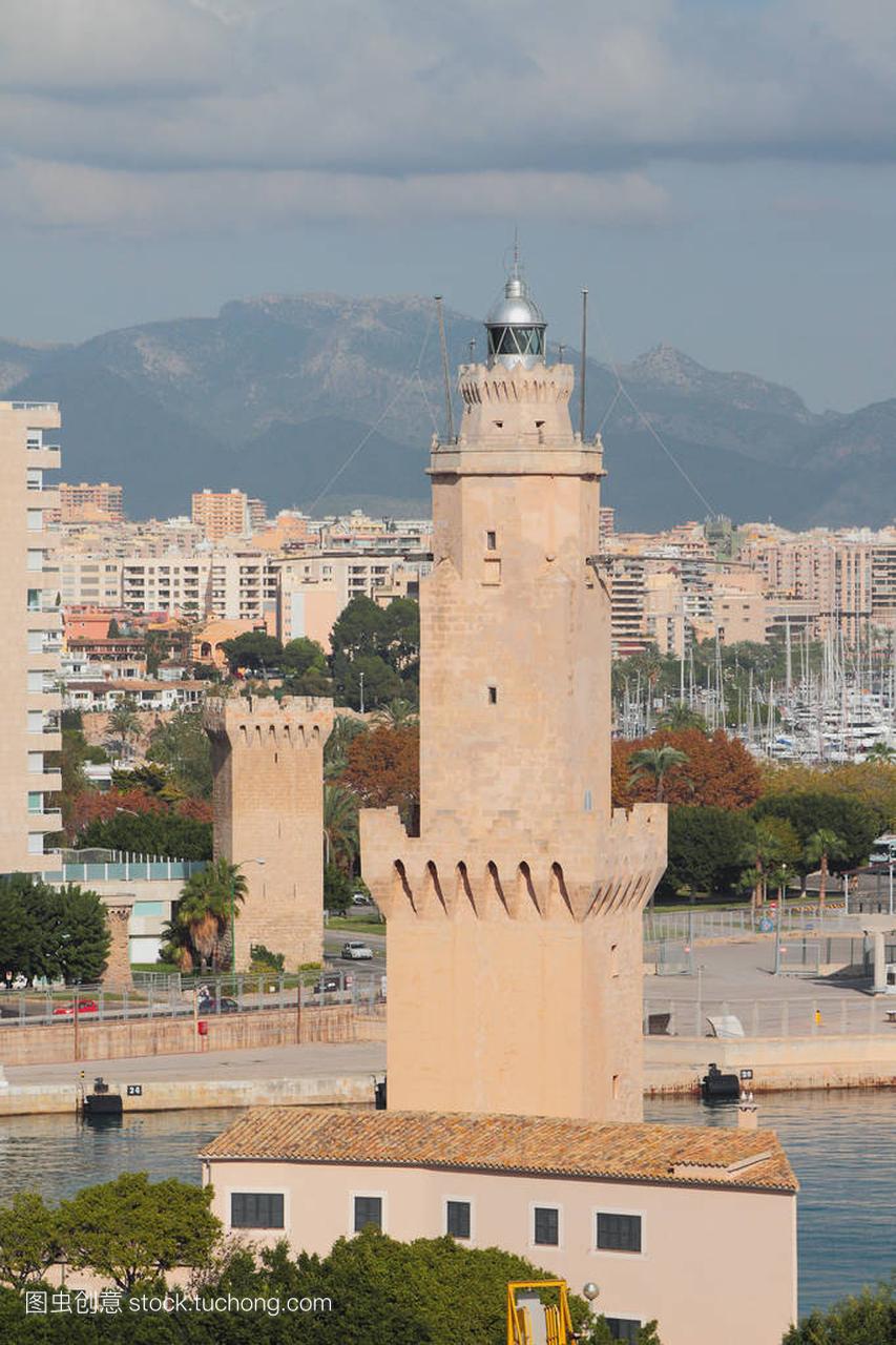 古老的灯塔和塔。西班牙的马略卡岛帕尔马-德