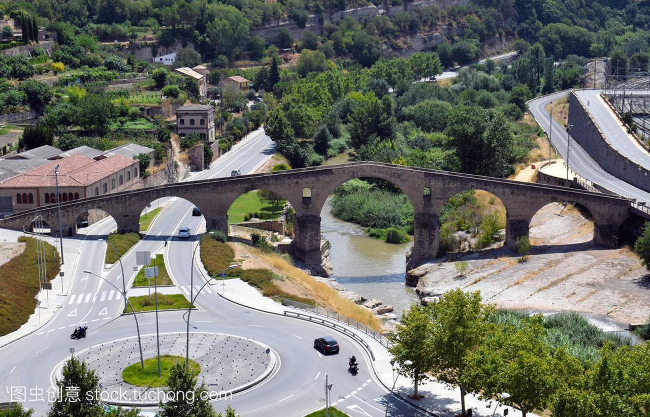 旧桥的罗马起源放置在前巴塞罗那