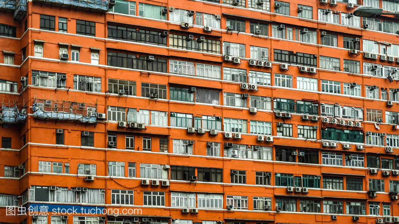 香港红公寓外观。老房产居住空间价格上升问题