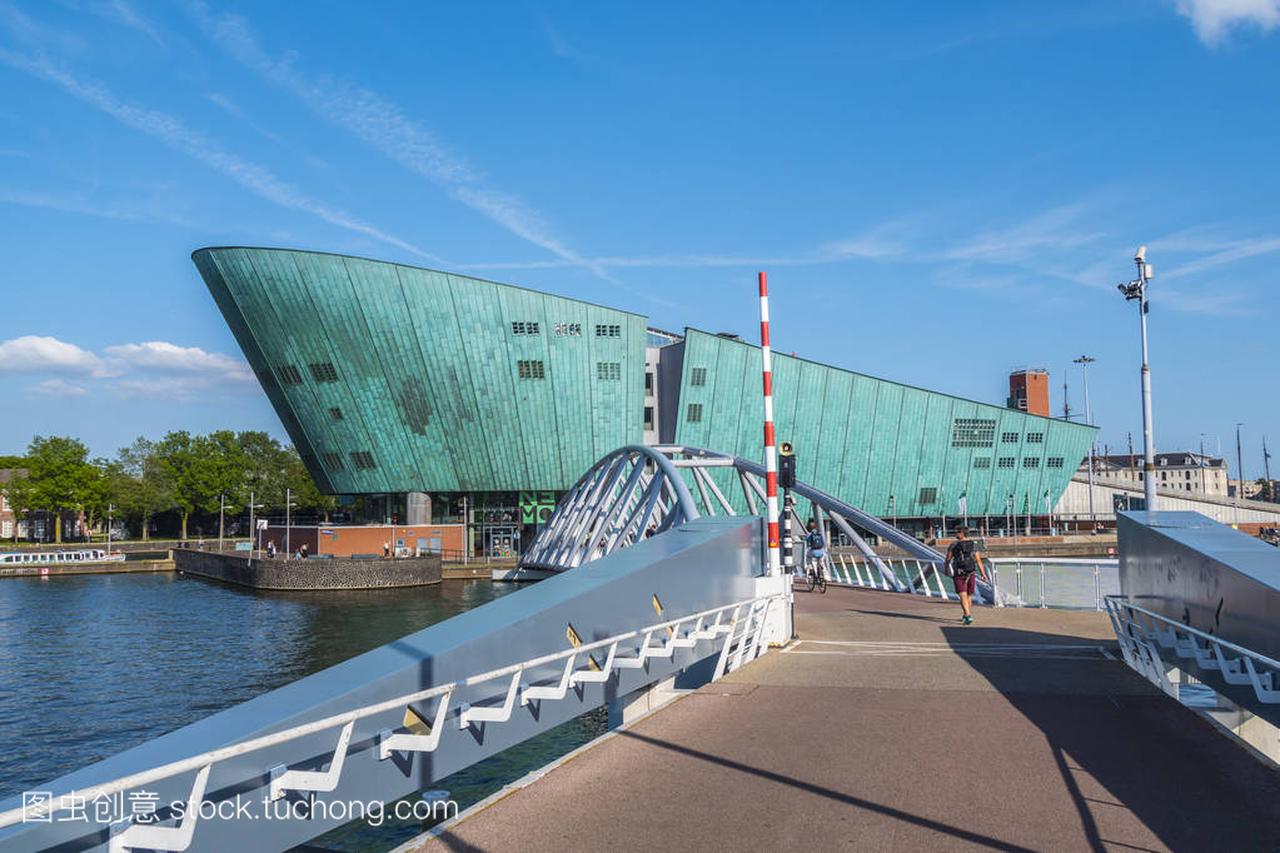 著名的 Nemo 科学馆在阿姆斯特丹-著名景点