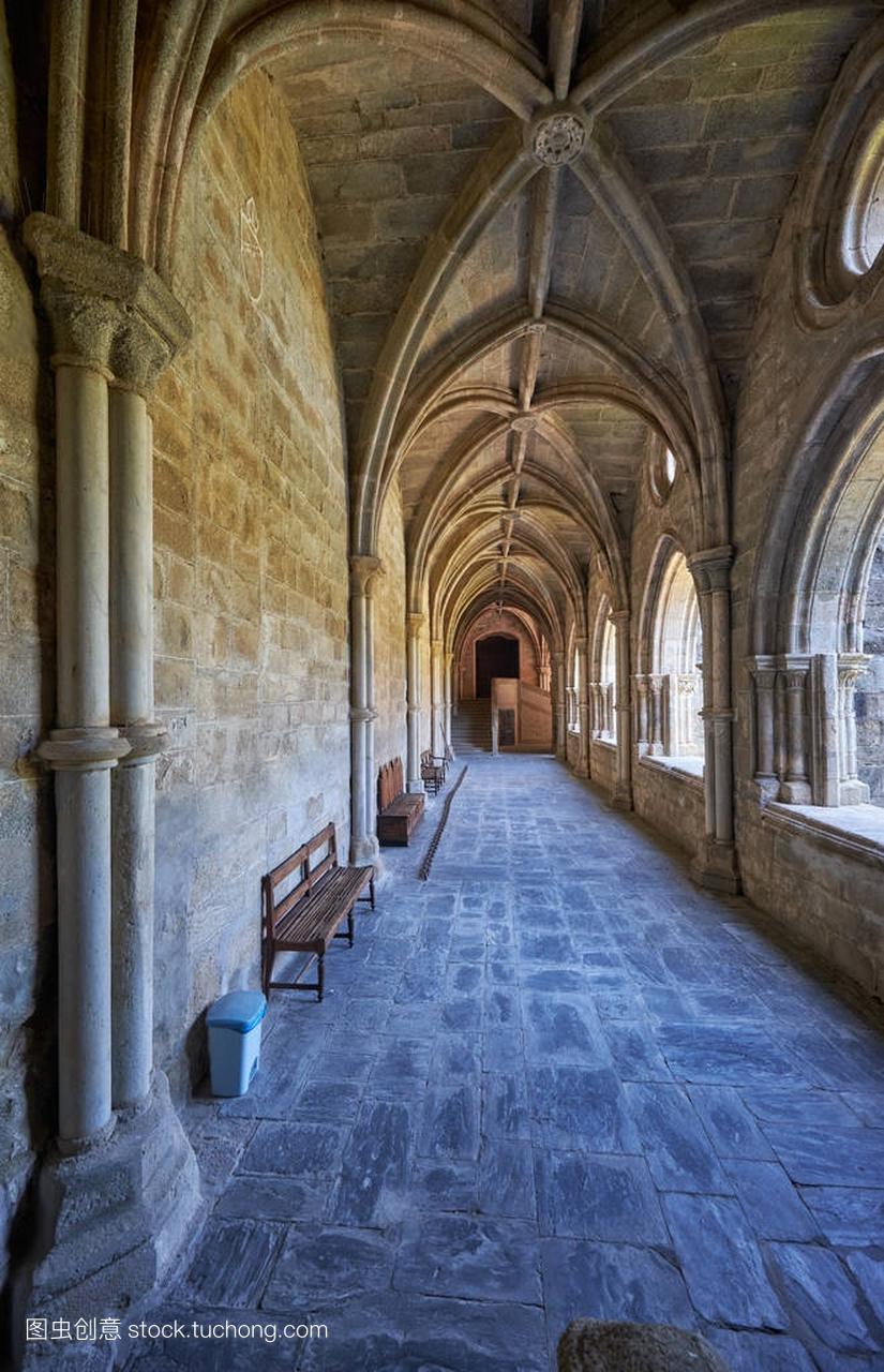 埃武拉大教堂 (Se) 修道院内部。葡萄牙