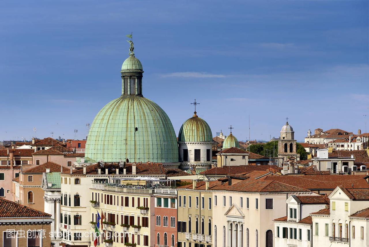 威尼斯圣西门教堂的圆顶, 意大利东北部的著名