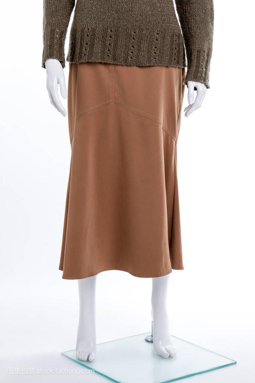 女式棕色休闲裙