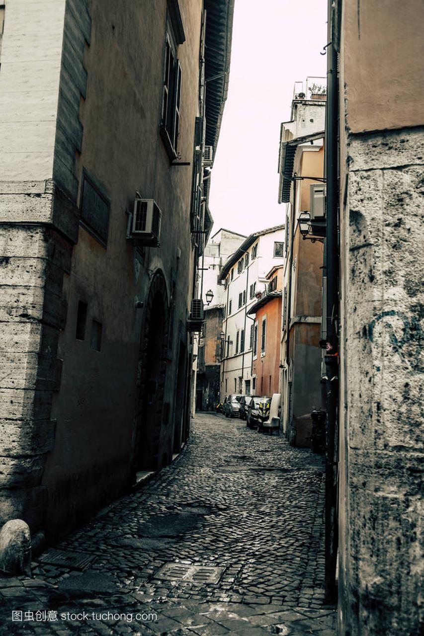意大利罗马狭窄的神秘街道