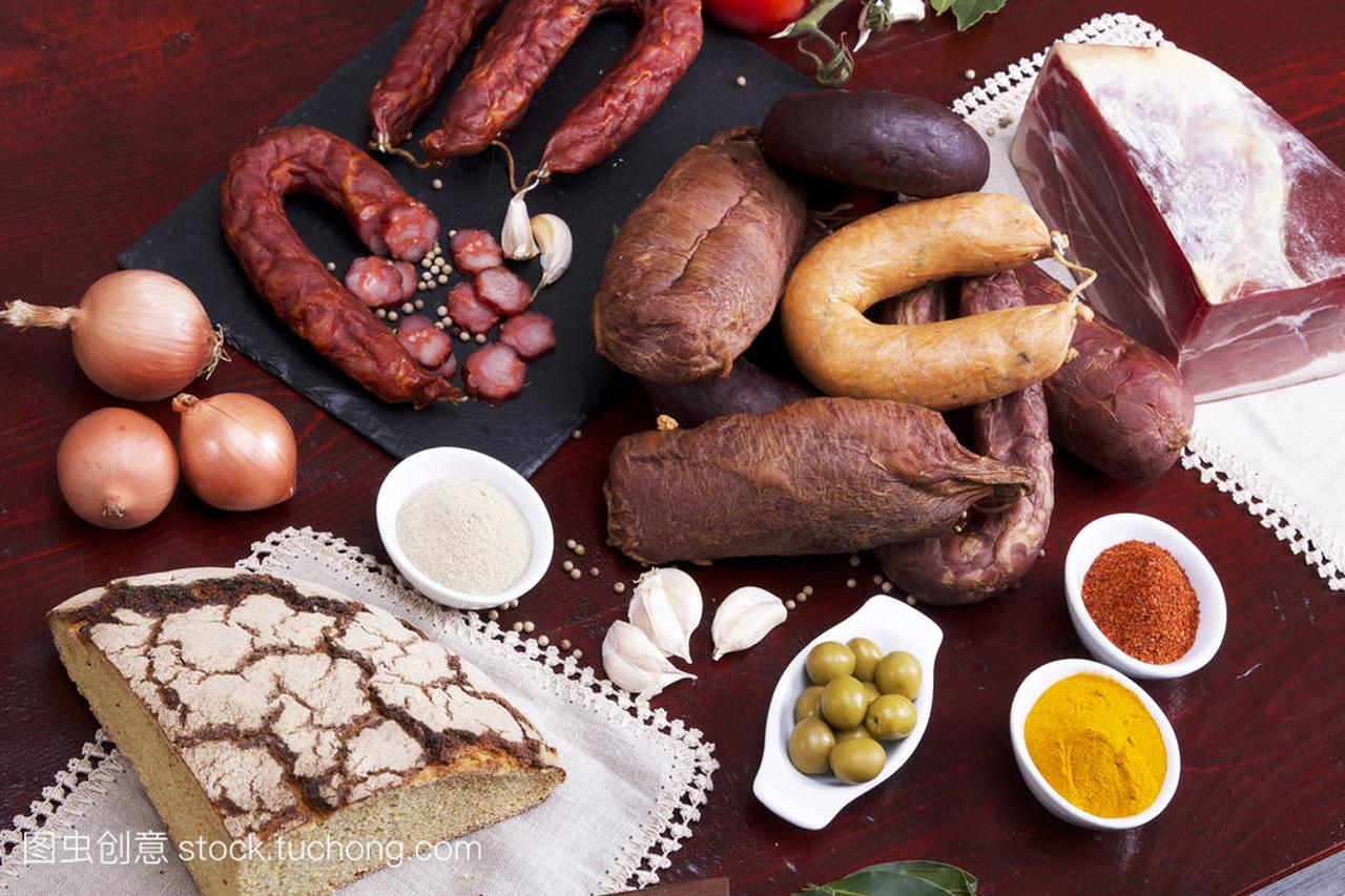 香肠混合在葡萄牙传统环境中