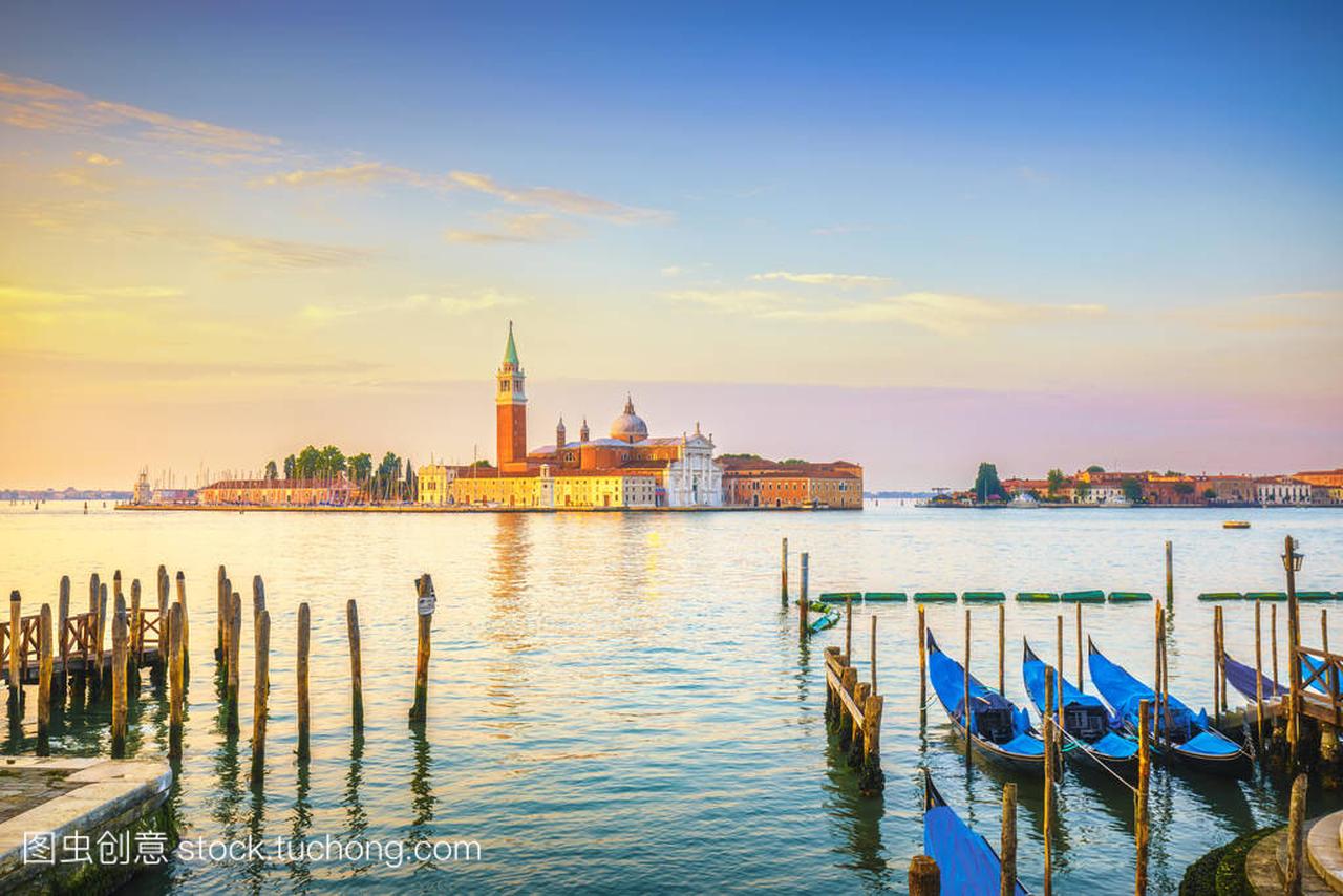 威尼斯泻湖, 圣乔治教堂, 船和波兰人。意大利