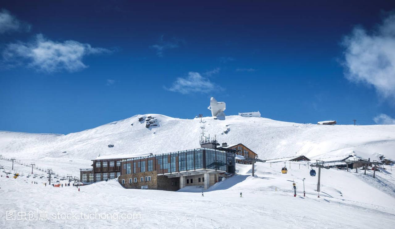 西班牙内华达山脉 Pradollano 滑雪胜地滑雪场