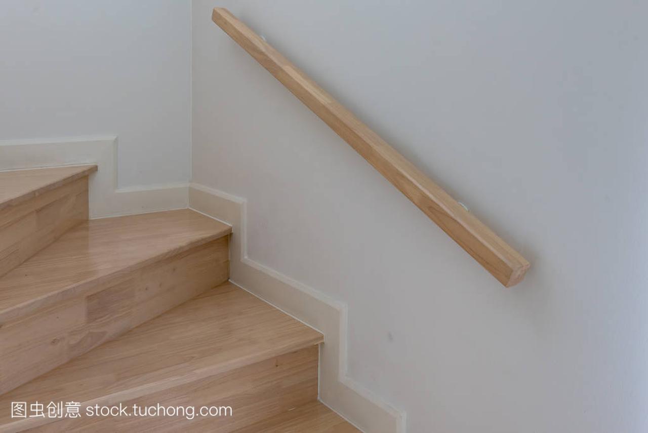 木制楼梯室内装修在现代住宅中的室内设计理念