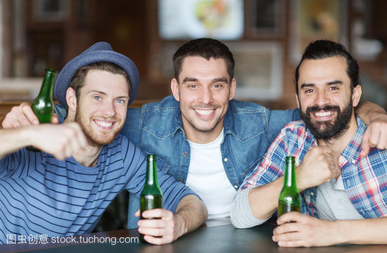 朋友们,啤酒,酒吧,会议,饮料,沟通,友谊,有趣,酒类