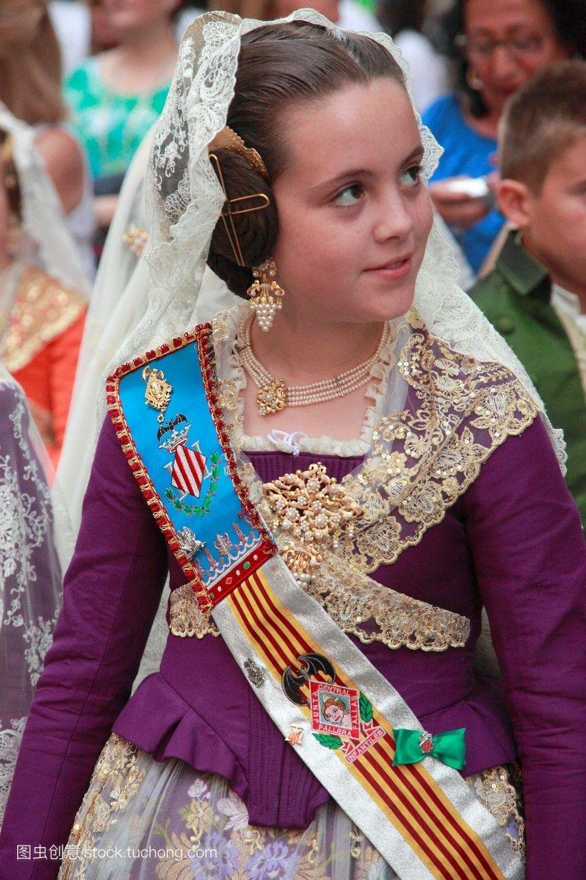 瓦伦西亚西班牙的节日人队伍传统服饰